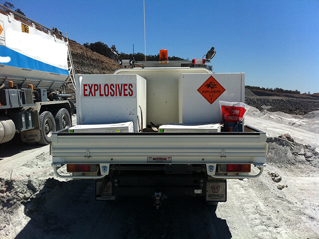 Shot Ute - Bomb & Detonator